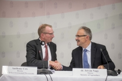 Nagy István OECD, sajtótájékoztató,